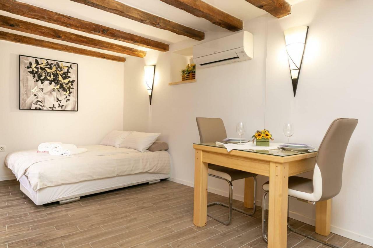 Studio Apartman Old Town Novi Vinodolski Zewnętrze zdjęcie