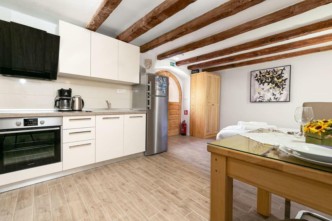 Studio Apartman Old Town Novi Vinodolski Zewnętrze zdjęcie